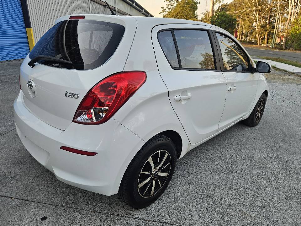 2014 i205.jpg